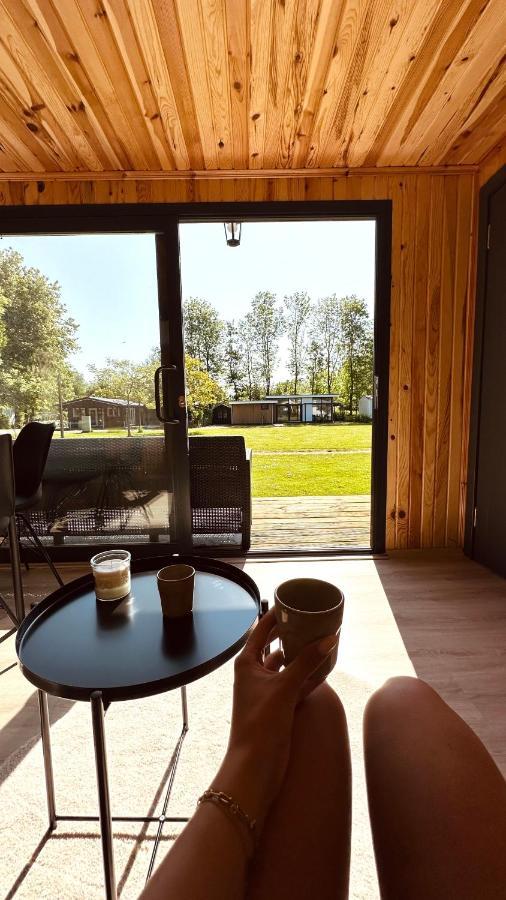 Luxe Tiny House Bij Het Leekstermeer Matsloot Exteriér fotografie